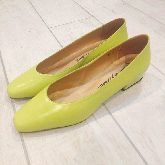 DESIREE Shoes Vintage Desiree Block Heel Pump Poshmark